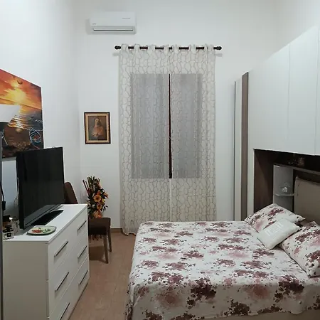 Casa Giugio مونتيروني دي ليتشي